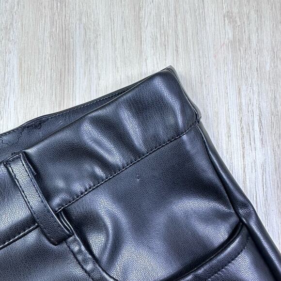 NWT Missguided Black Faux Leather Slim Leg High Rise Trousers Pants Size 12 - Picture 4 of 15